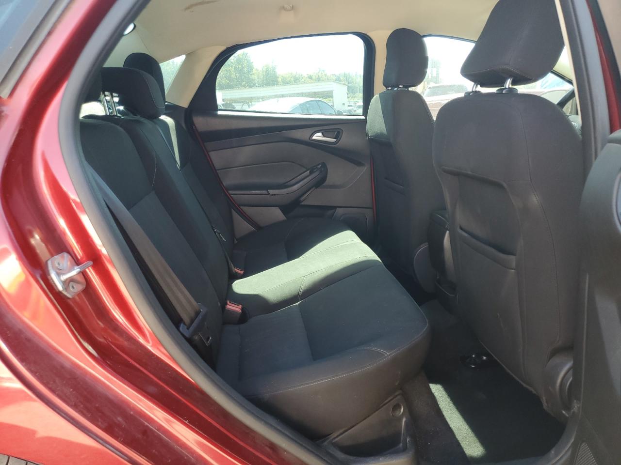 2015 Ford Focus Se VIN: 1FADP3F28FL342722 Lot: 84028675