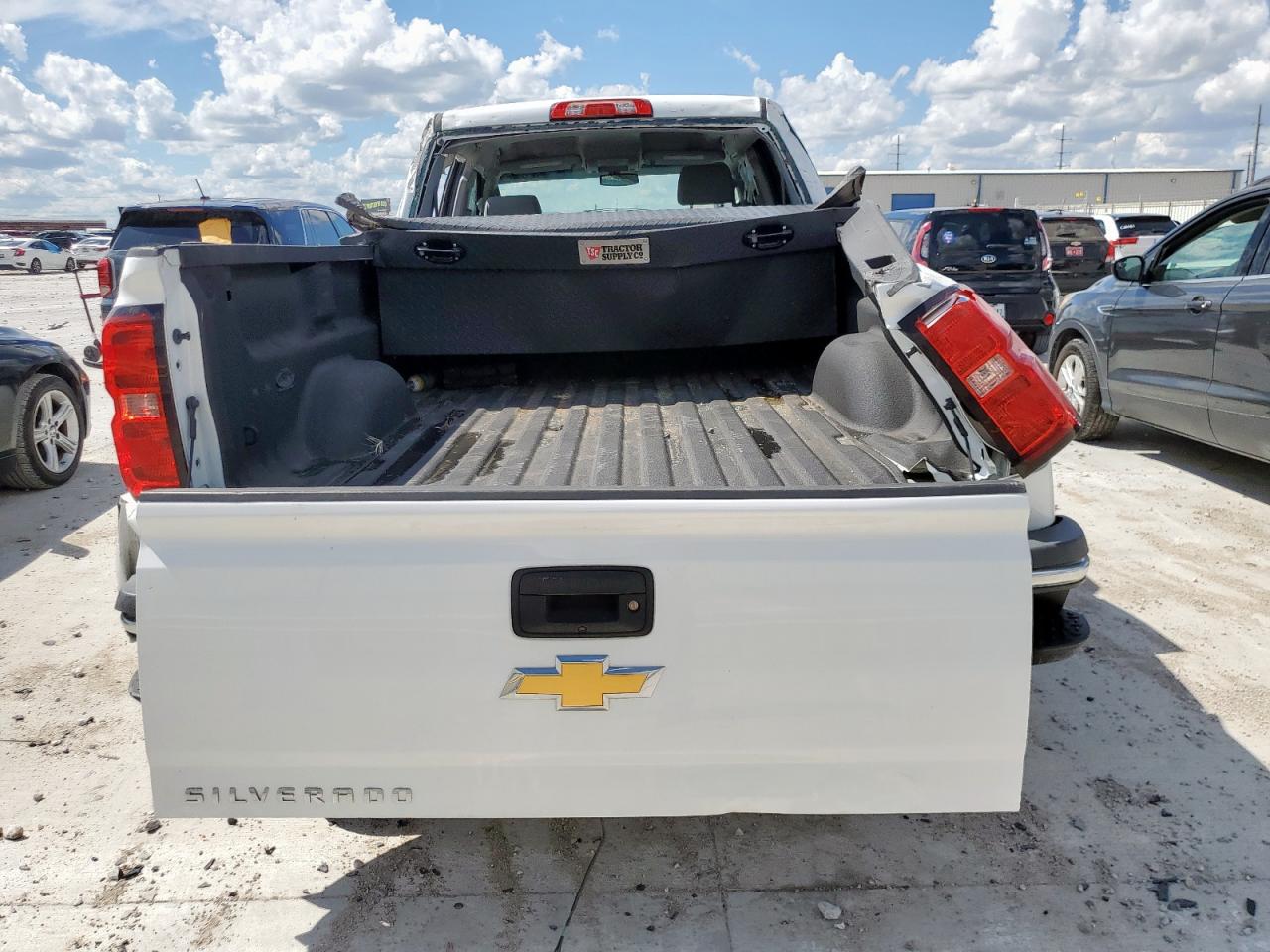 2018 Chevrolet Silverado C2500 Heavy Duty VIN: 1GC1CUEG4JF168425 Lot: 81549045