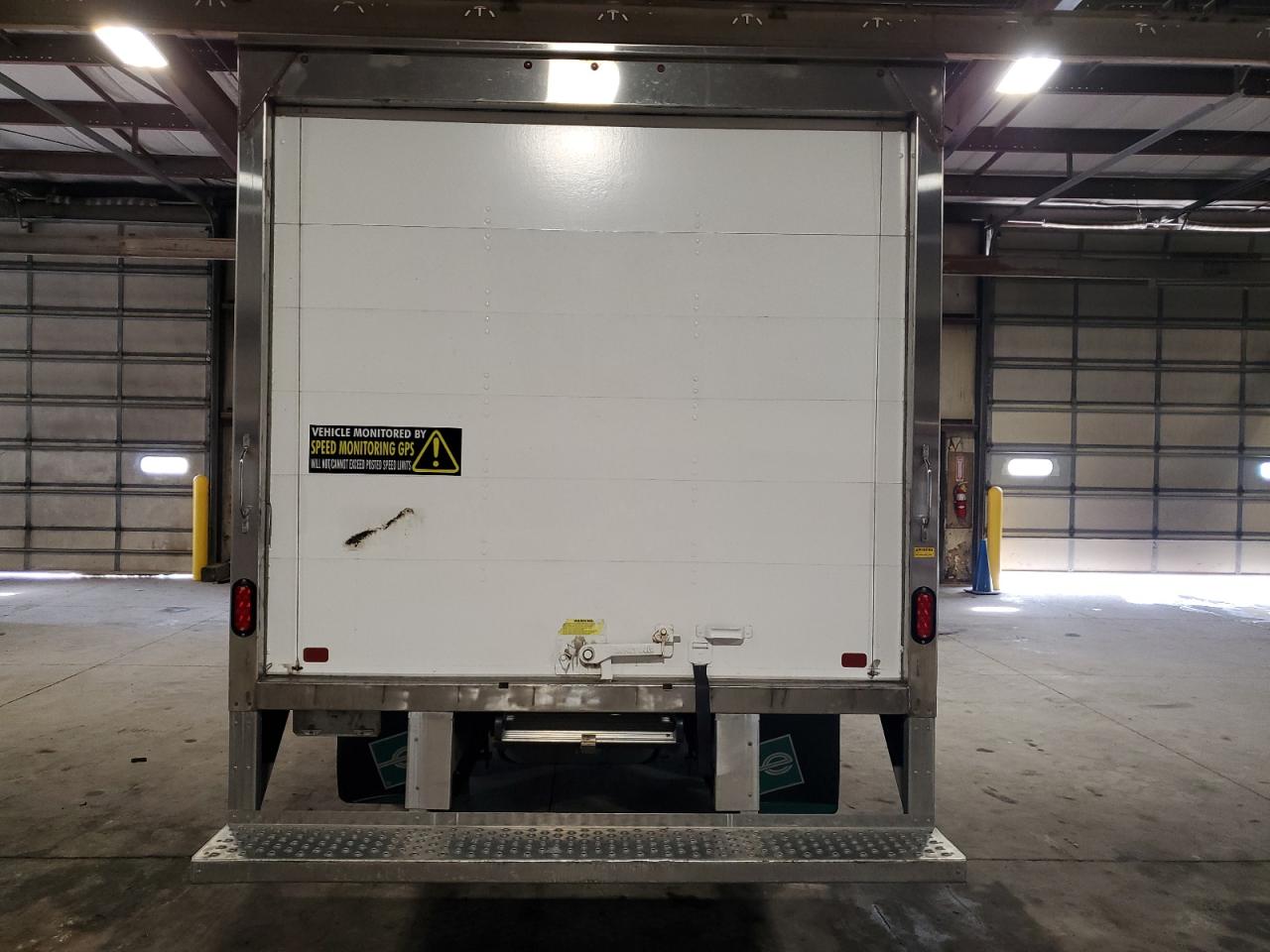 2023 Ford Econoline E350 Super Duty Cutaway Van VIN: 1FDWE3FN9PDD31948 Lot: 81670505