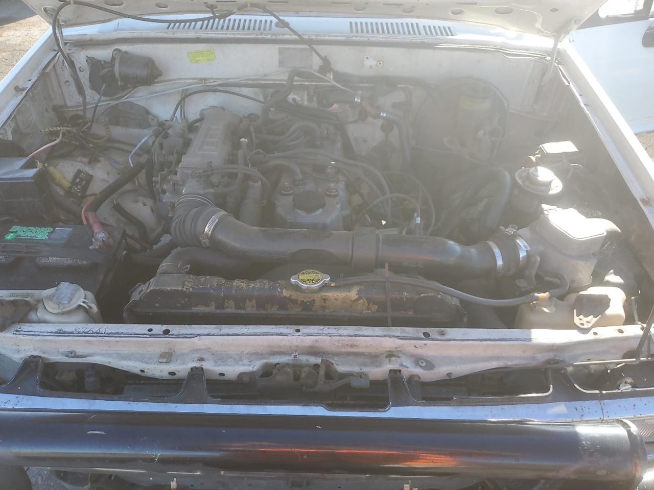 1986 Toyota 4Runner Rn60 VIN: JT4RN62D3G0090234 Lot: 82136475