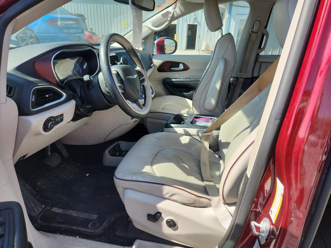 2017 Chrysler Pacifica Limited VIN: 2C4RC1GG3HR665600 Lot: 84564125