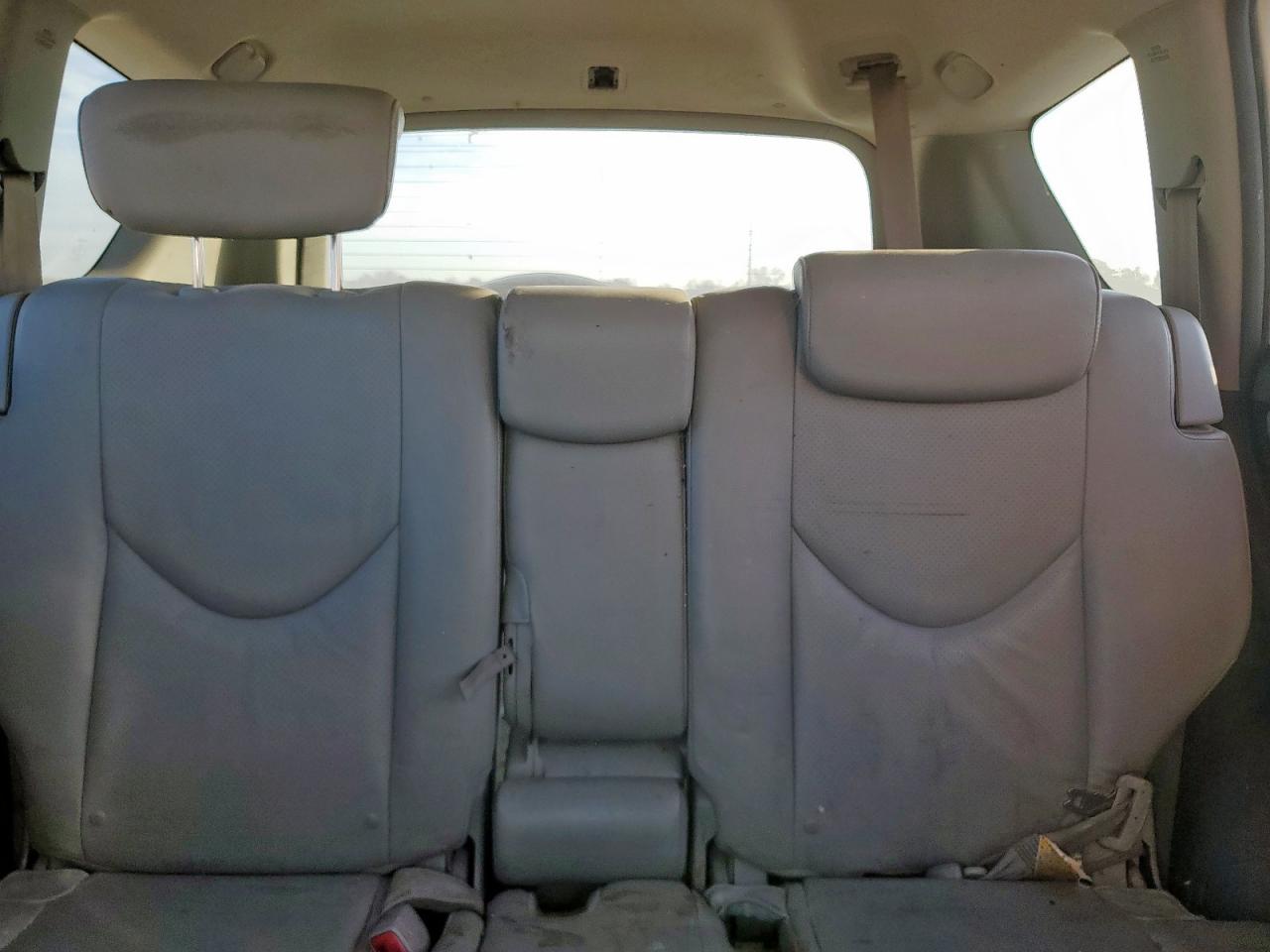 2010 Toyota Rav4 Limited VIN: JTMYF4DV0AD026915 Lot: 84701515