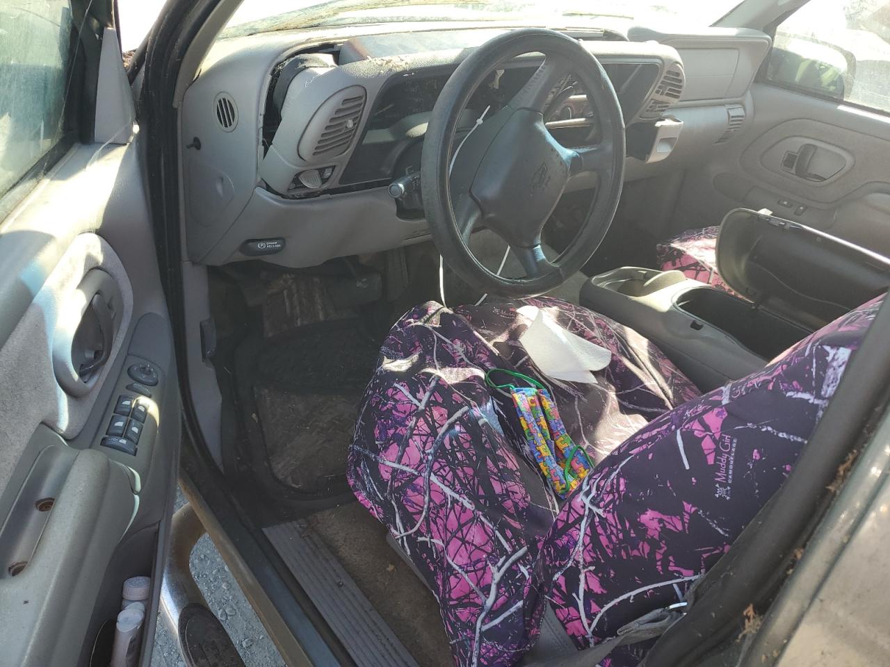 1999 Chevrolet Suburban K1500 VIN: 3GNFK16R6XG236729 Lot: 71226015