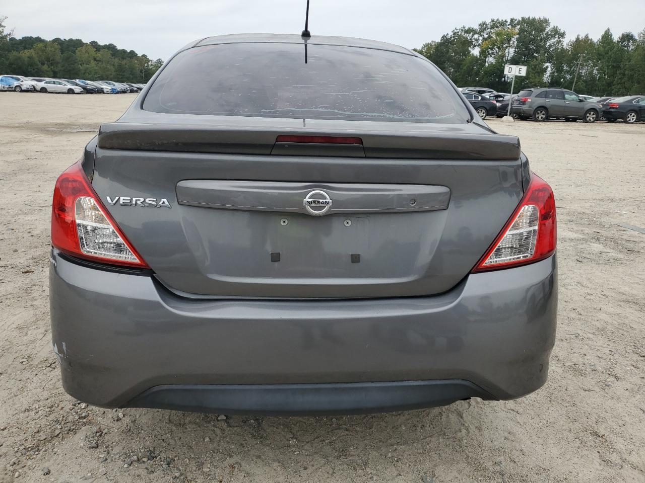 2016 Nissan Versa S VIN: 3N1CN7AP1GL908881 Lot: 84031535