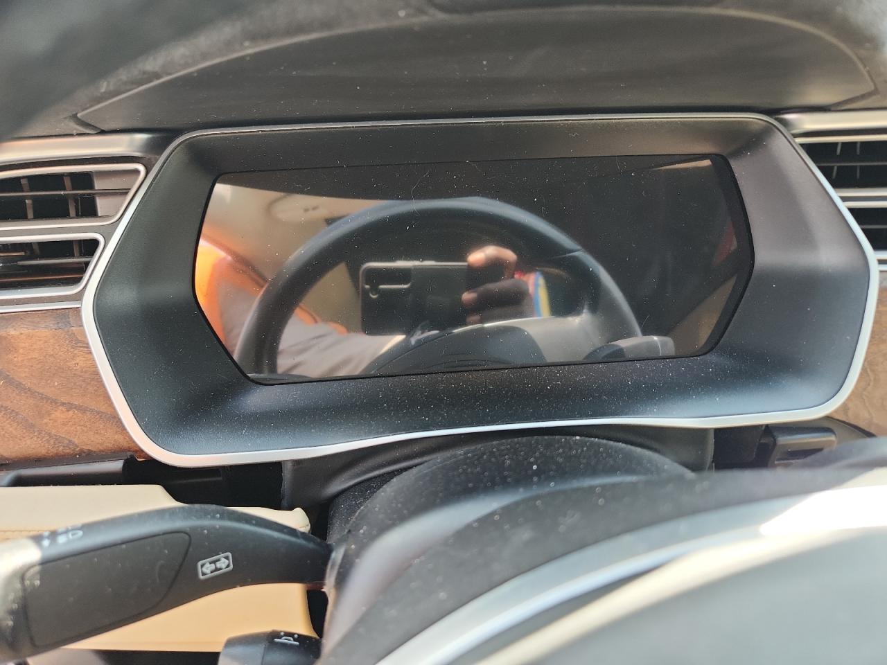 2017 Tesla Model S VIN: 5YJSA1E11HF205482 Lot: 81165125