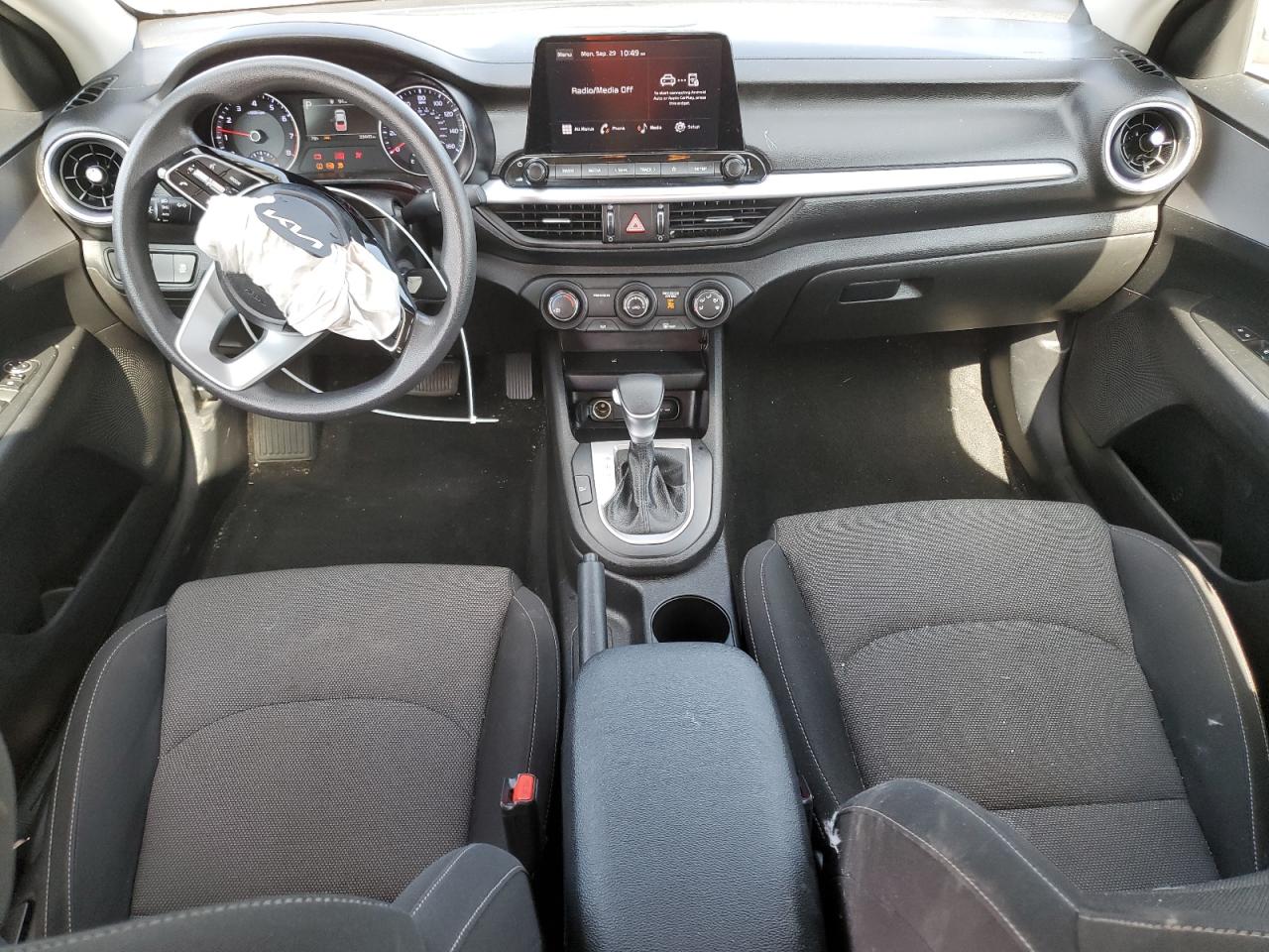 2023 Kia Forte Lx VIN: 3KPF24AD7PE585609 Lot: 84267365