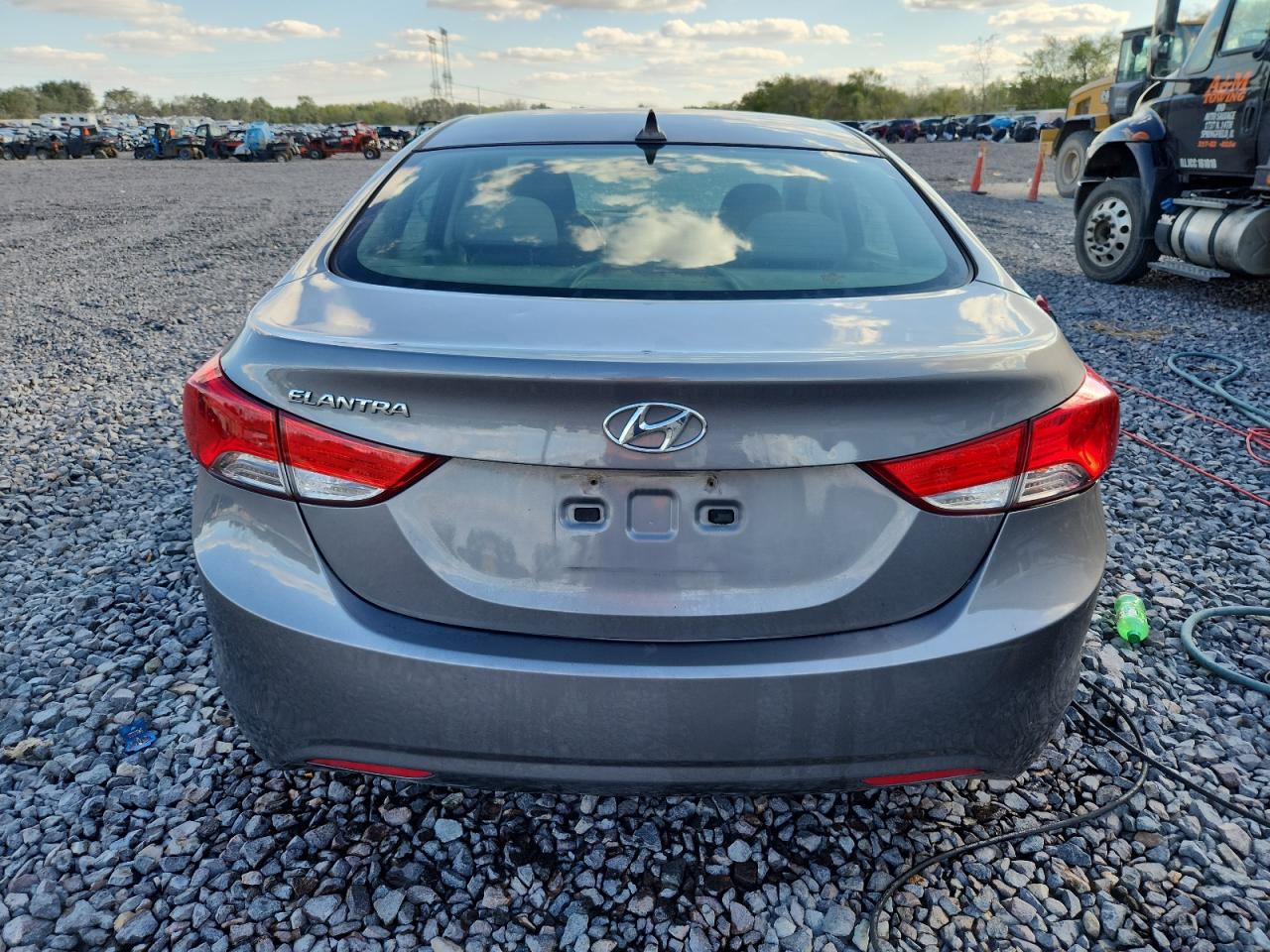 2012 Hyundai Elantra Gls VIN: 5NPDH4AE4CH114201 Lot: 83990695