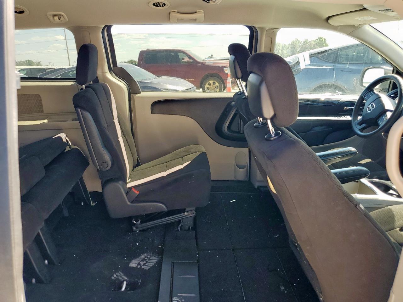 2012 Dodge Grand Caravan Sxt VIN: 2C4RDGCGXCR333071 Lot: 84434725