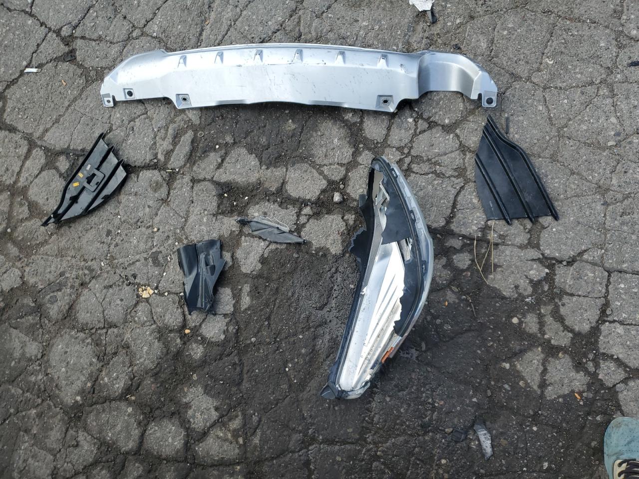 2013 Ford Escape Sel VIN: 1FMCU0HX3DUB30593 Lot: 83826375