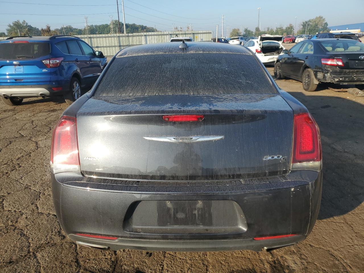 2016 Chrysler 300 S VIN: 2C3CCAGG2GH142325 Lot: 80208495