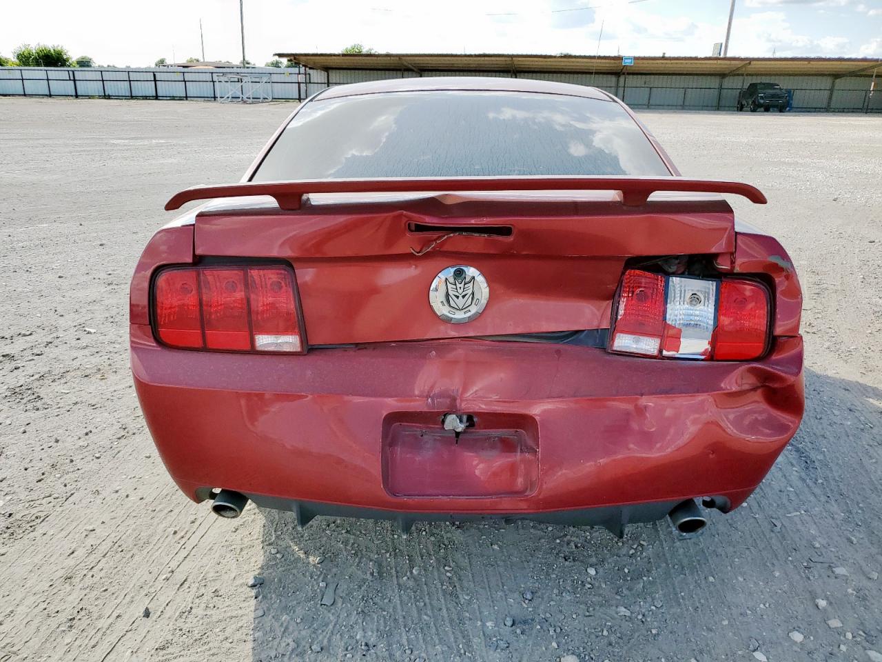 2008 Ford Mustang Gt VIN: 1ZVHT82H585104829 Lot: 82090555
