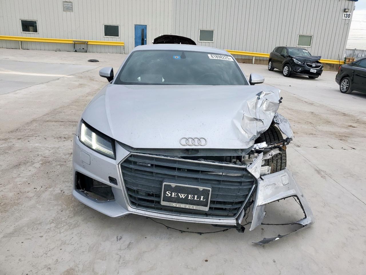 Фото: TRUAEAFV4N1000864