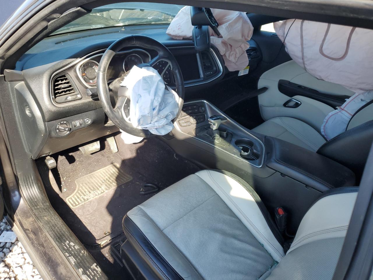 2018 Dodge Challenger Sxt VIN: 2C3CDZAG5JH227994 Lot: 81890355