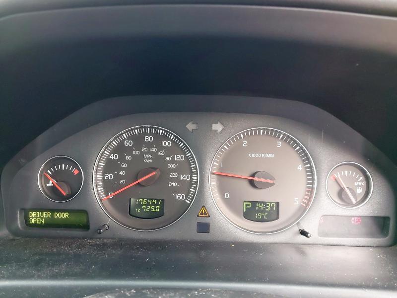 2005 VOLVO XC70 D5 SE AWD GEARTRONIC 
