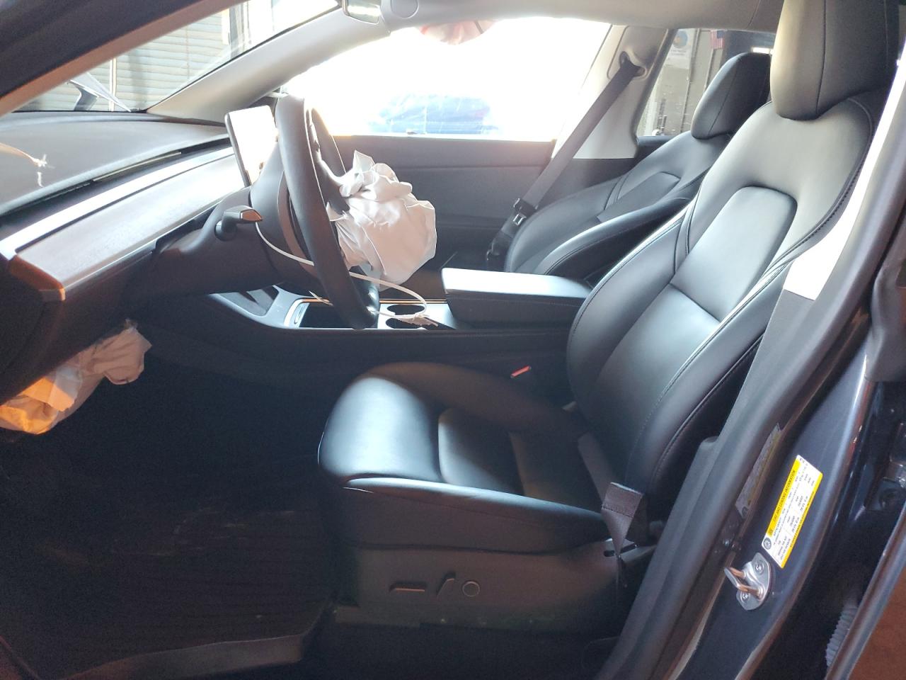 2022 Tesla Model Y VIN: 7SAYGAEE8NF387742 Lot: 82127005