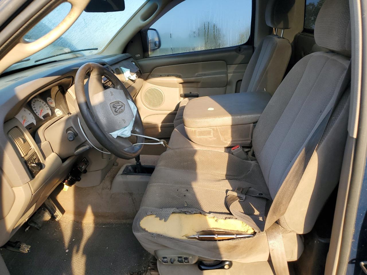 2002 Dodge Ram 1500 VIN: 1B7HU16N42J120980 Lot: 81383195