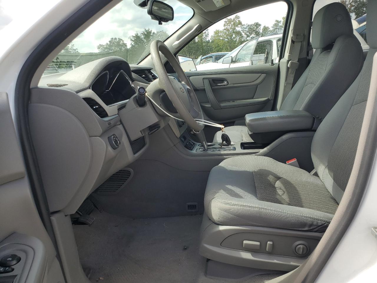 2017 Chevrolet Traverse Ls VIN: 1GNKRFKD6HJ297256 Lot: 84354515