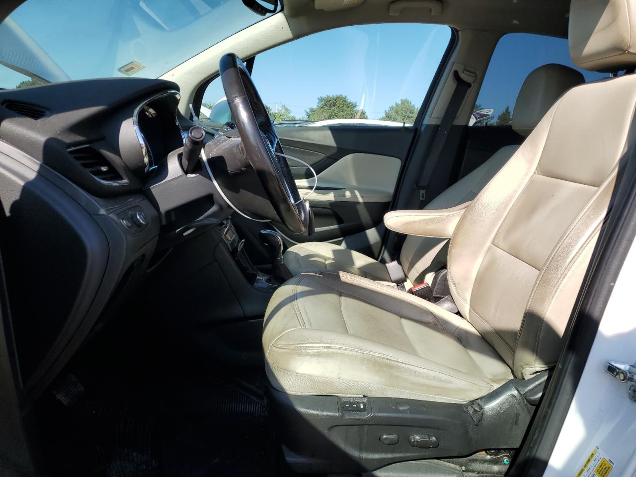 2017 Buick Encore Essence VIN: KL4CJGSB5HB027268 Lot: 81261495