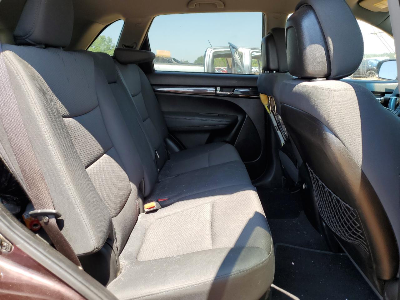 2012 Kia Sorento Base VIN: 5XYKT4A23CG275741 Lot: 71827125