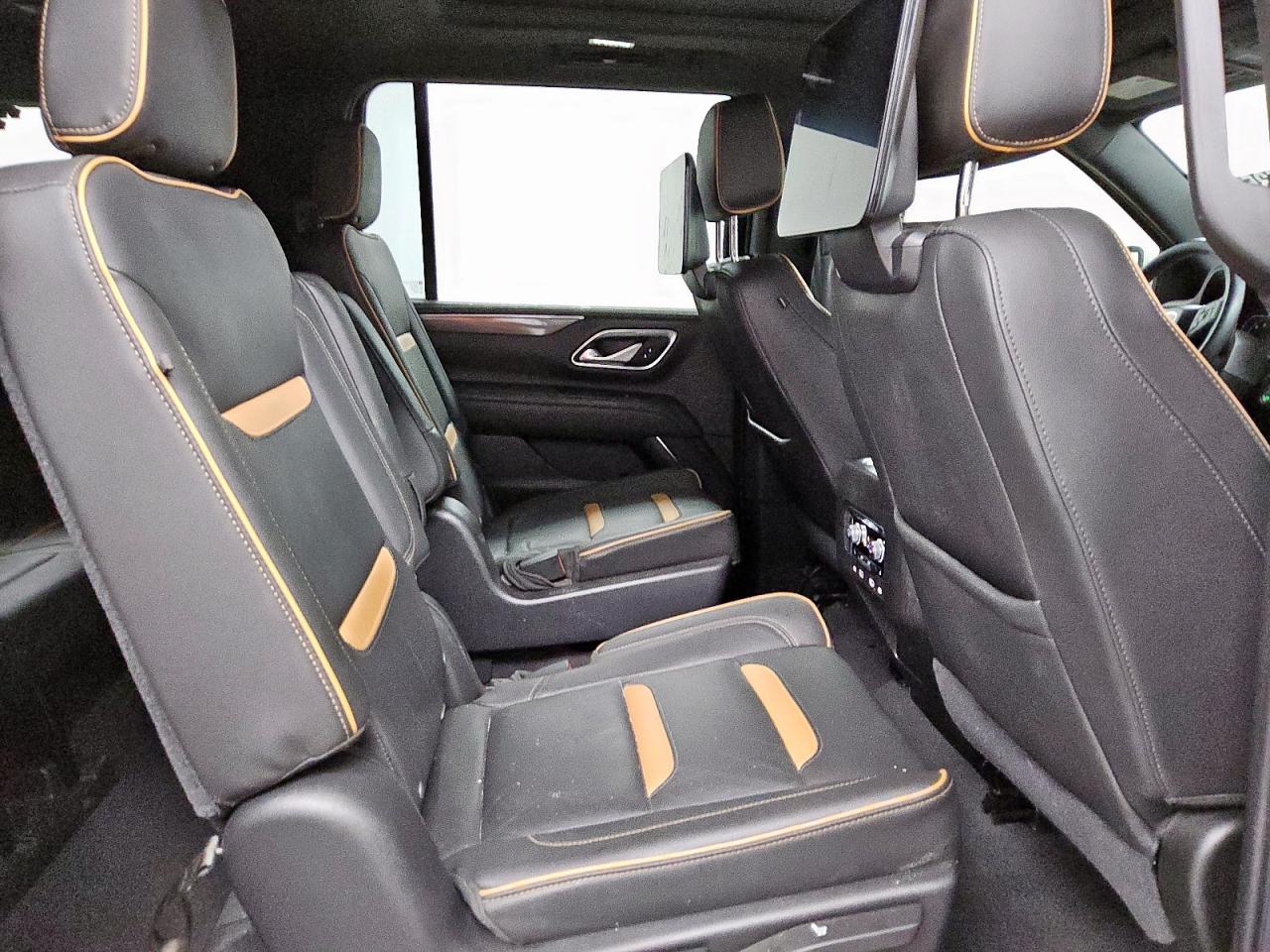 2021 GMC Yukon Xl K1500 At4 VIN: 1GKS2HKD2MR421998 Lot: 81274535