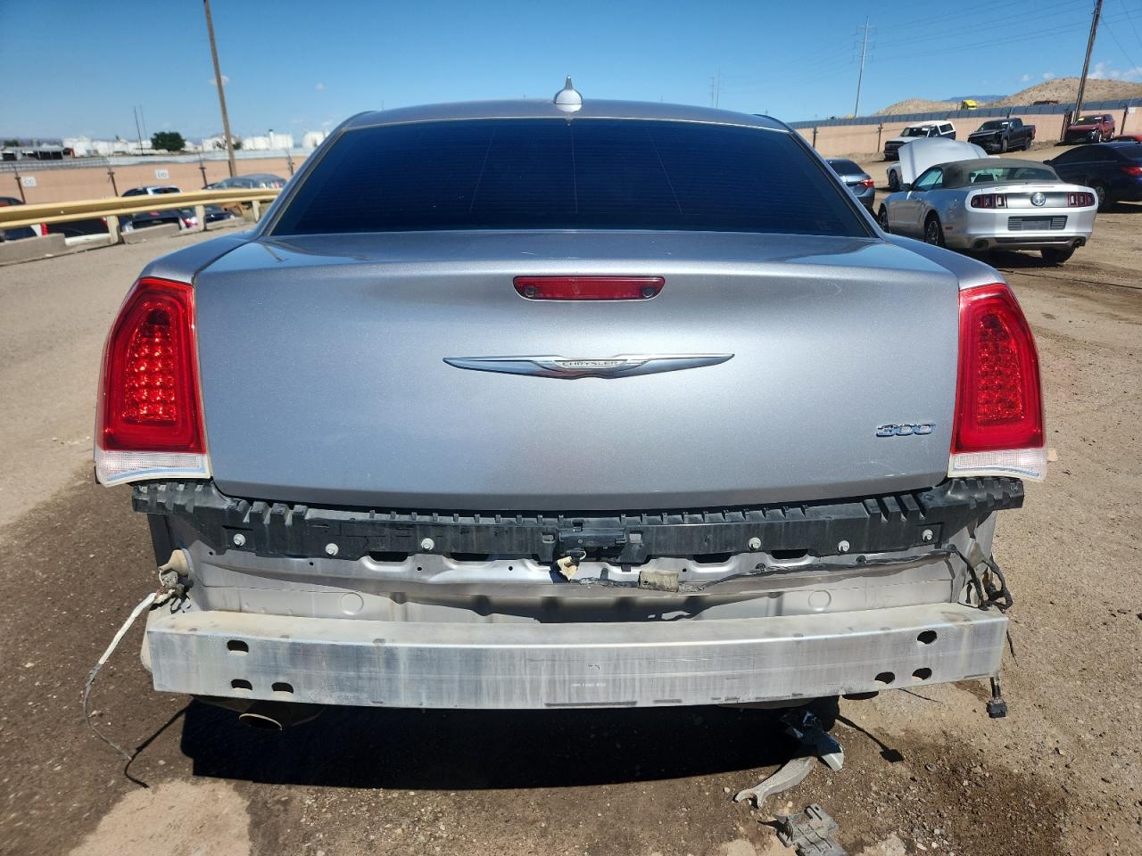 2015 Chrysler 300 Limited VIN: 2C3CCAAG2FH931856 Lot: 83762585