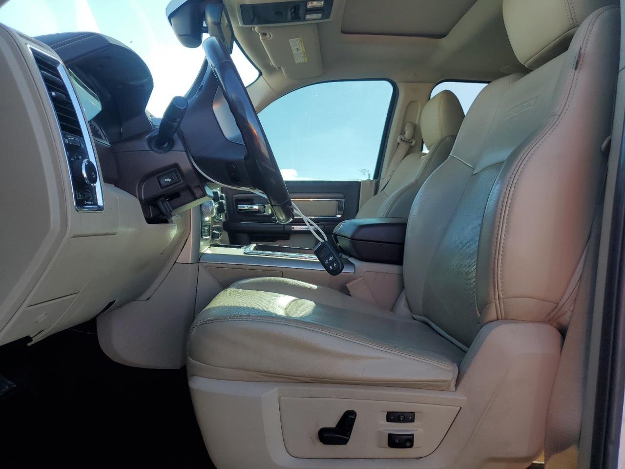 2014 Ram 1500 Laramie VIN: 1C6RR7NT0ES282779 Lot: 83848485