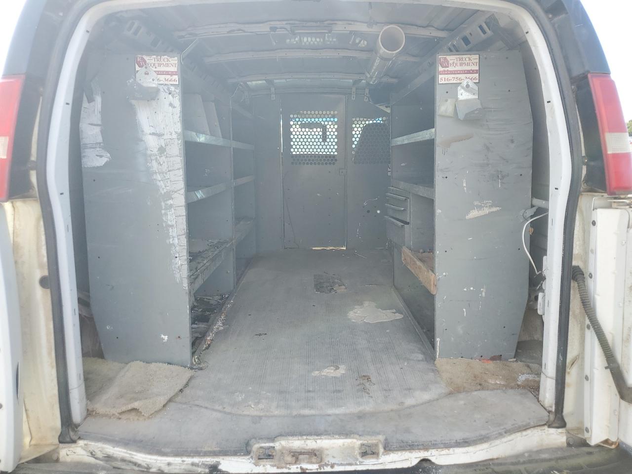 2003 Chevrolet Express G1500 VIN: 1GCFG15X731227105 Lot: 69453865