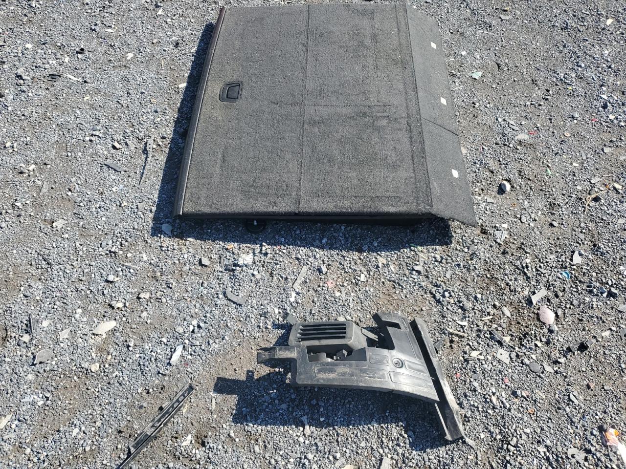 2019 Chevrolet Suburban K1500 Lt VIN: 1GNSKHKC1KR159219 Lot: 84354715