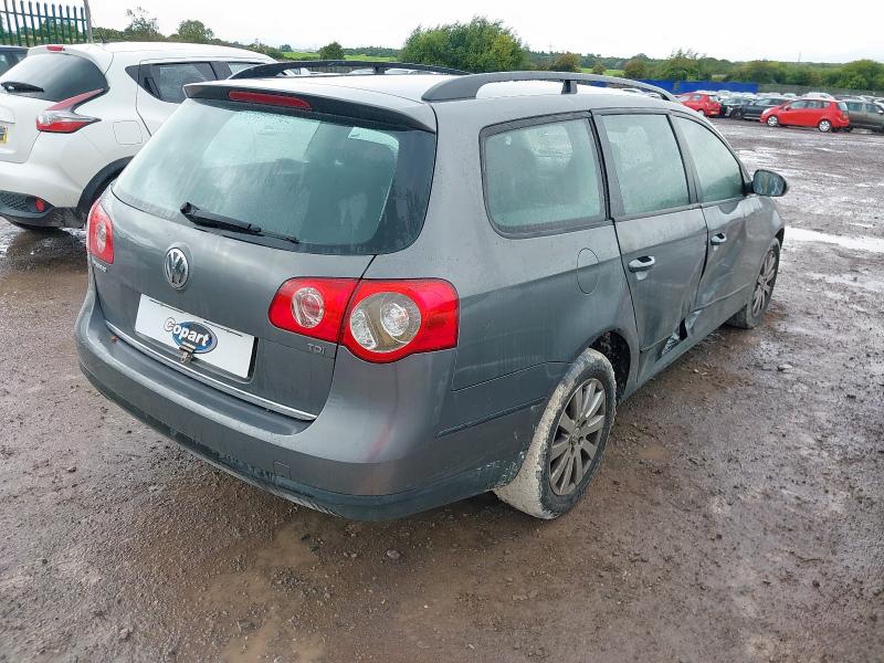 2006 VOLKSWAGEN PASSAT S TDI 