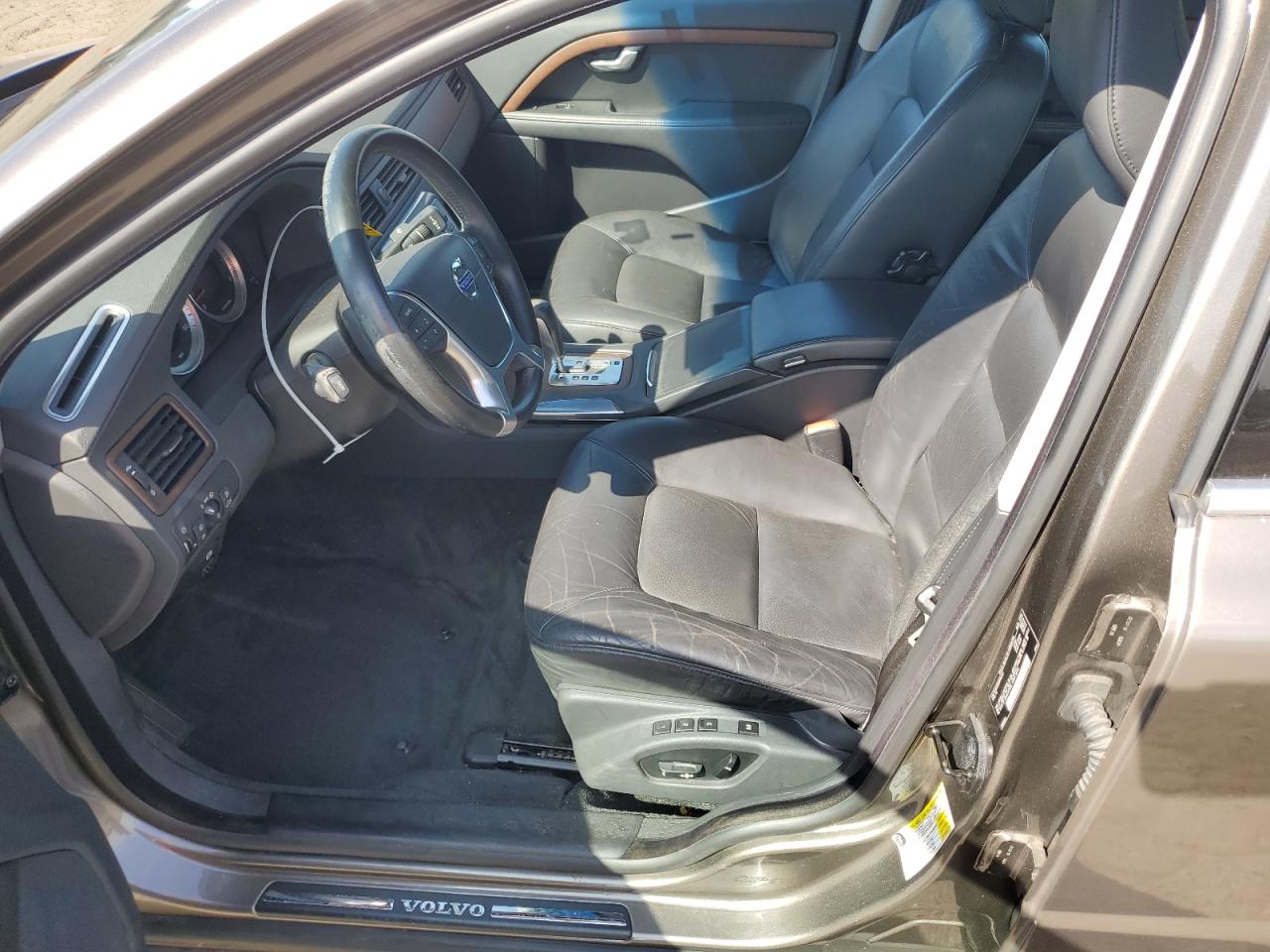 2011 Volvo S80 T6 VIN: YV1902AH3B1146746 Lot: 81007445