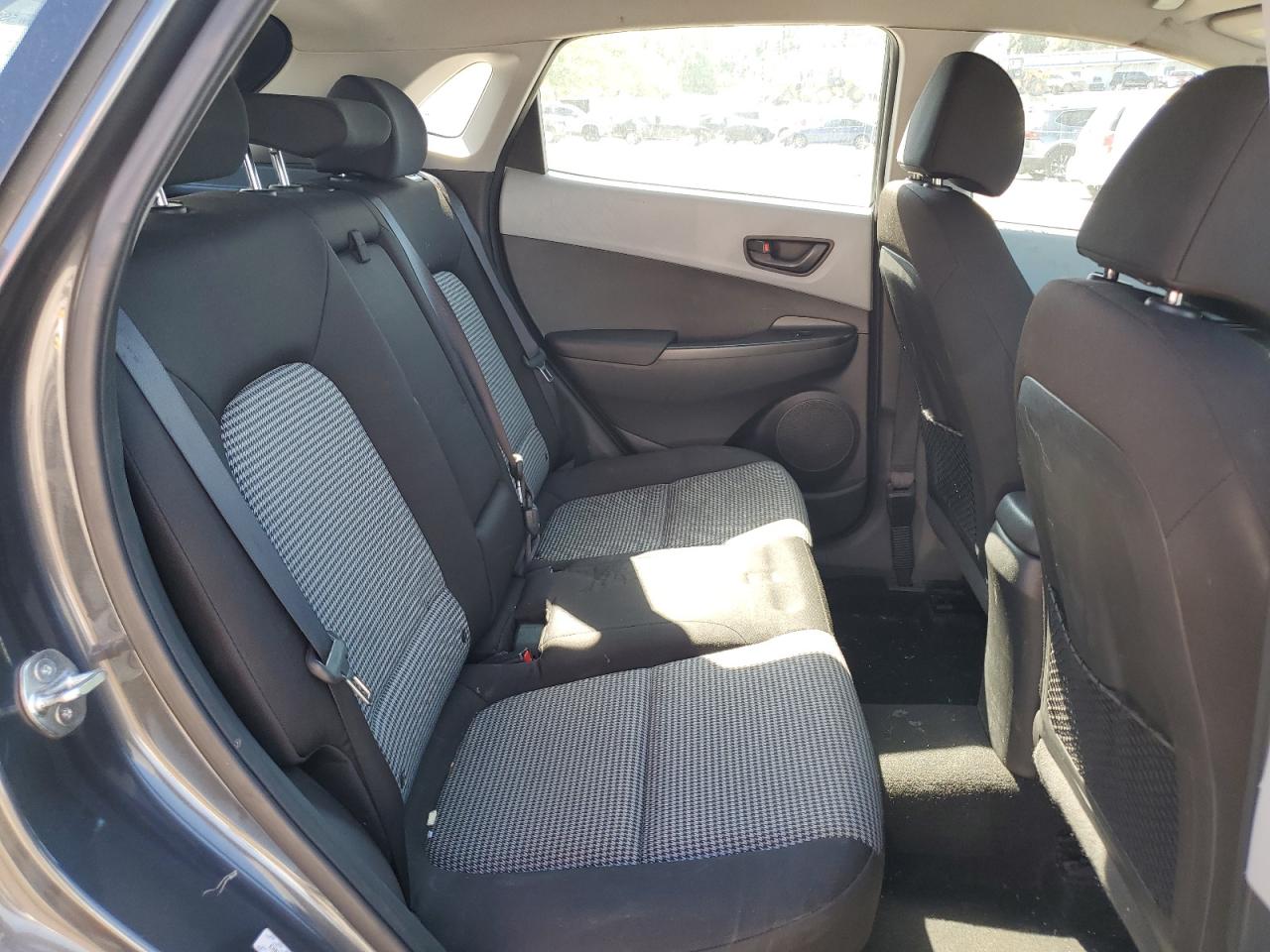 2021 Hyundai Kona Se VIN: KM8K12AA1MU640592 Lot: 71868685