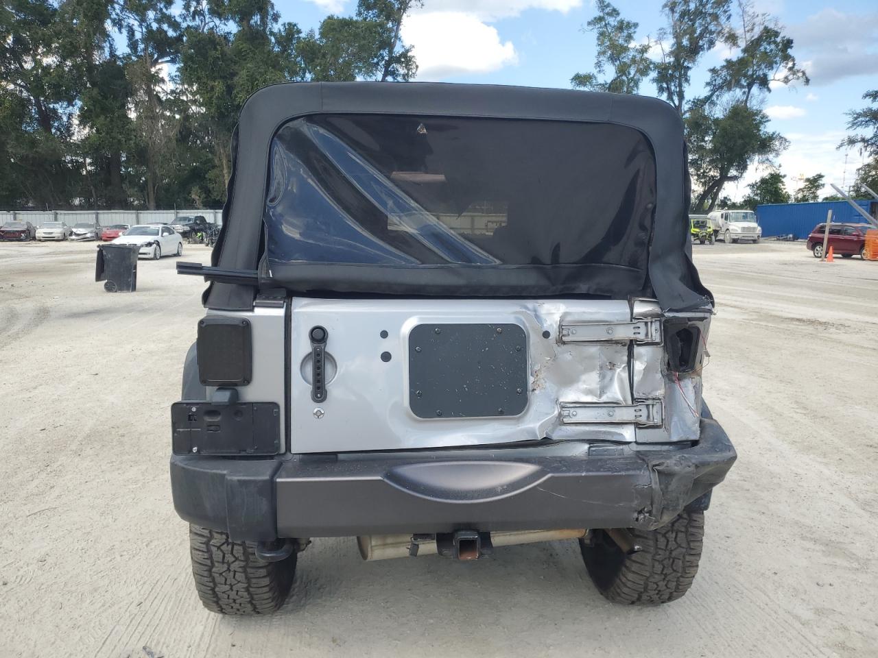 2016 Jeep Wrangler Unlimited Sport VIN: 1C4BJWDG2GL189047 Lot: 81699385