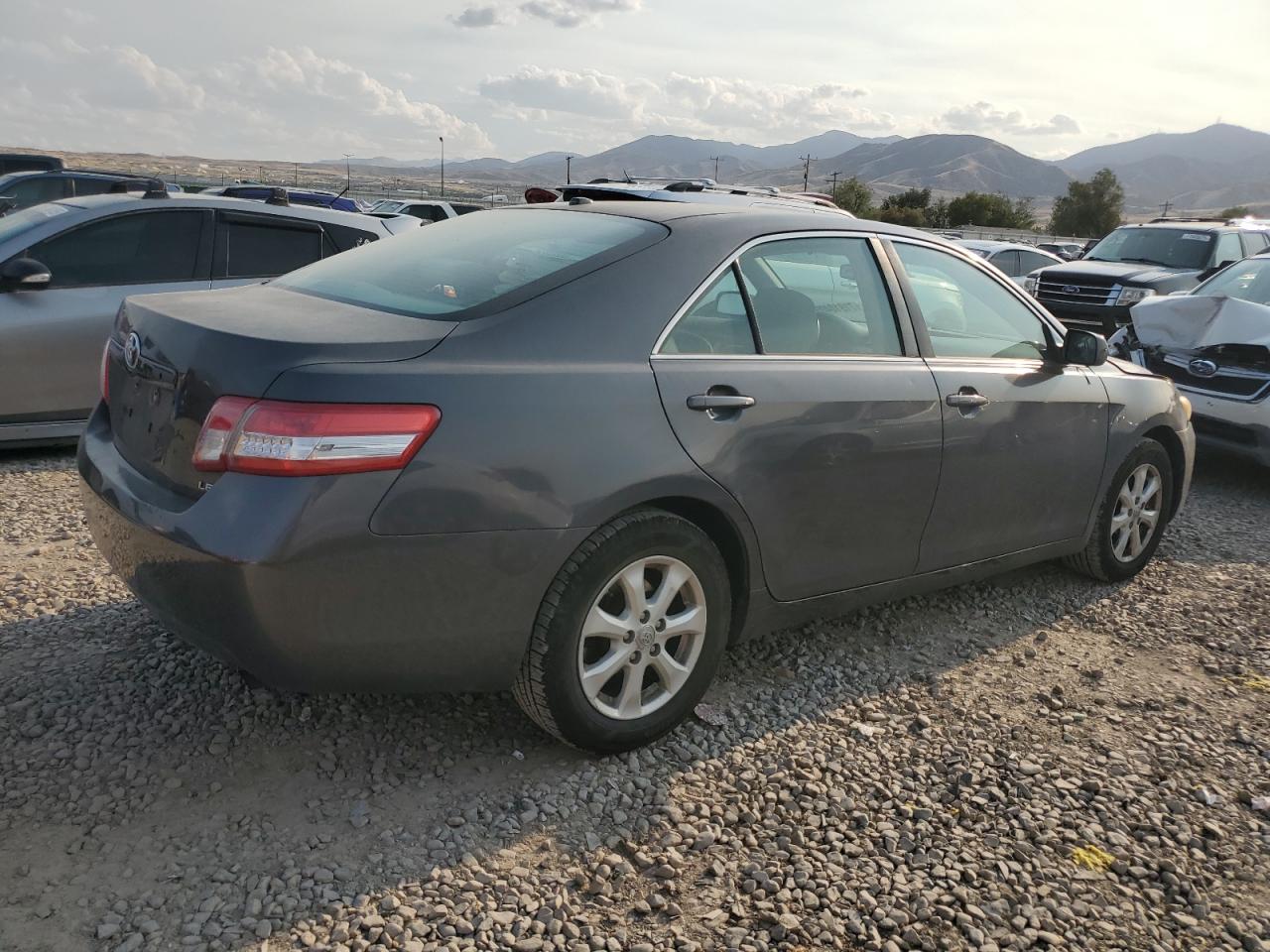2011 Toyota Camry Base grey null gas 4T1BF3EK7BU159690 photo #4