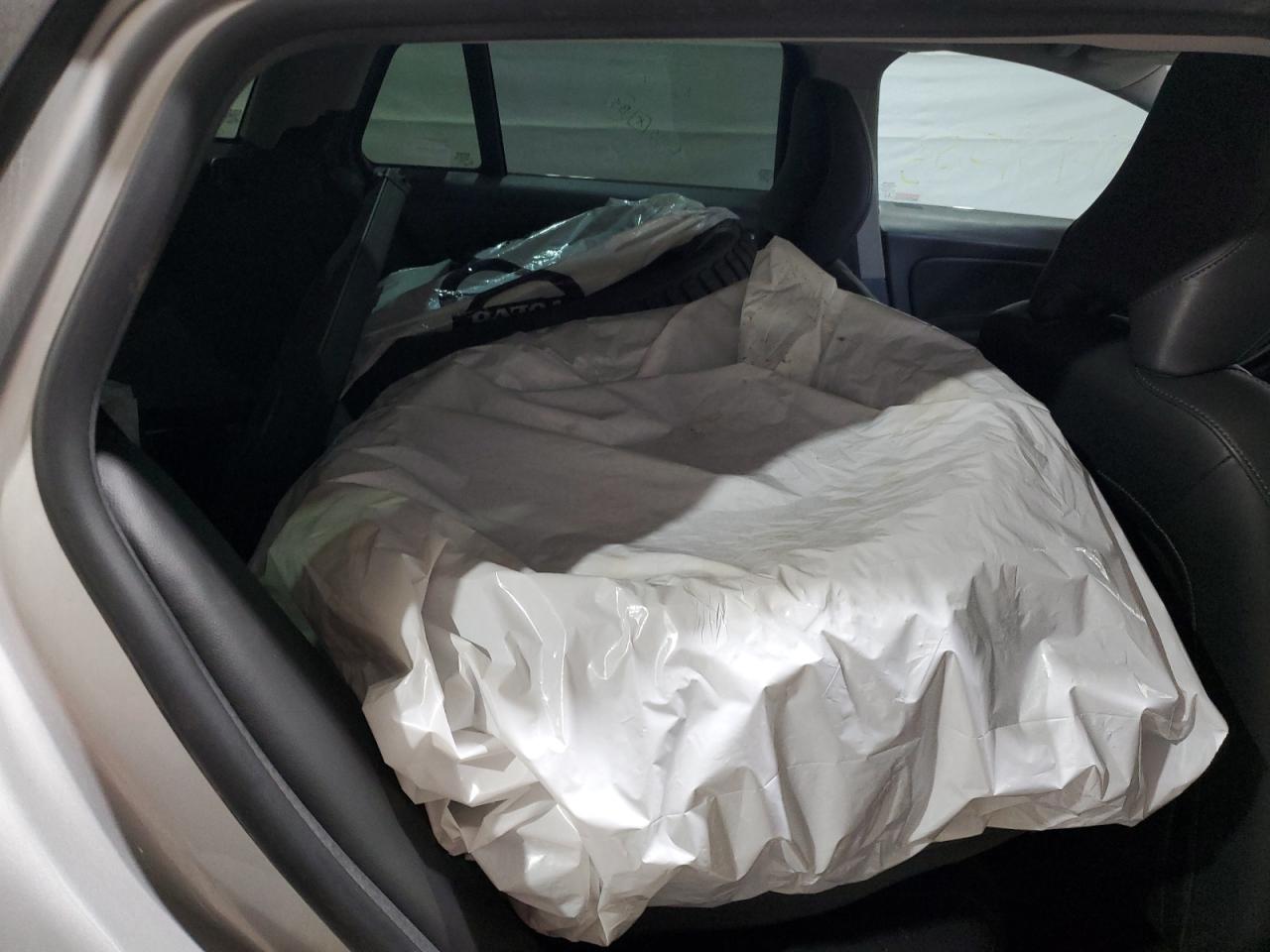 2017 Volvo V60 Cross Country Premier VIN: YV440MWK3H1039525 Lot: 69543345