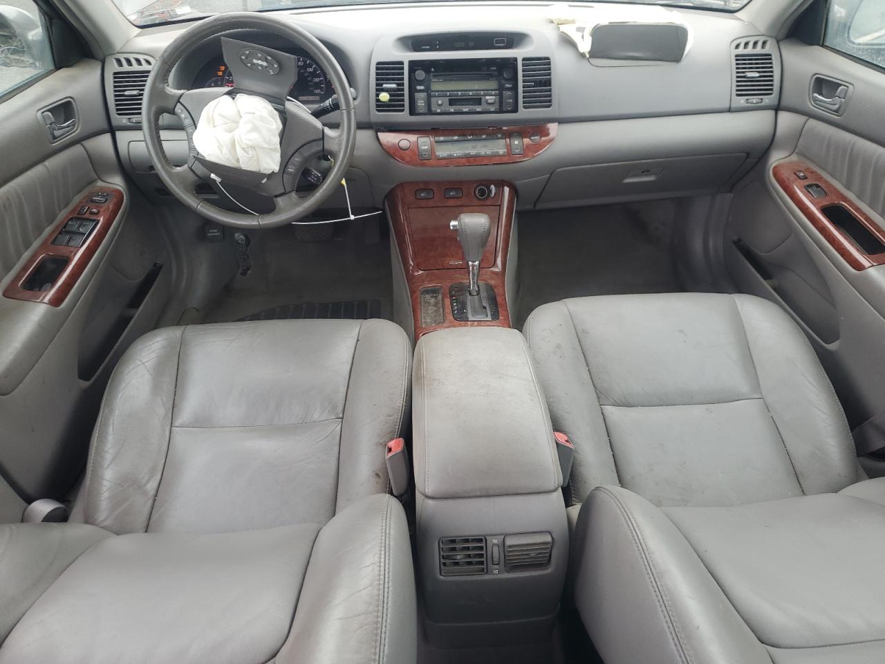 2005 Toyota Camry Le VIN: 4T1BF30K65U606800 Lot: 81893455