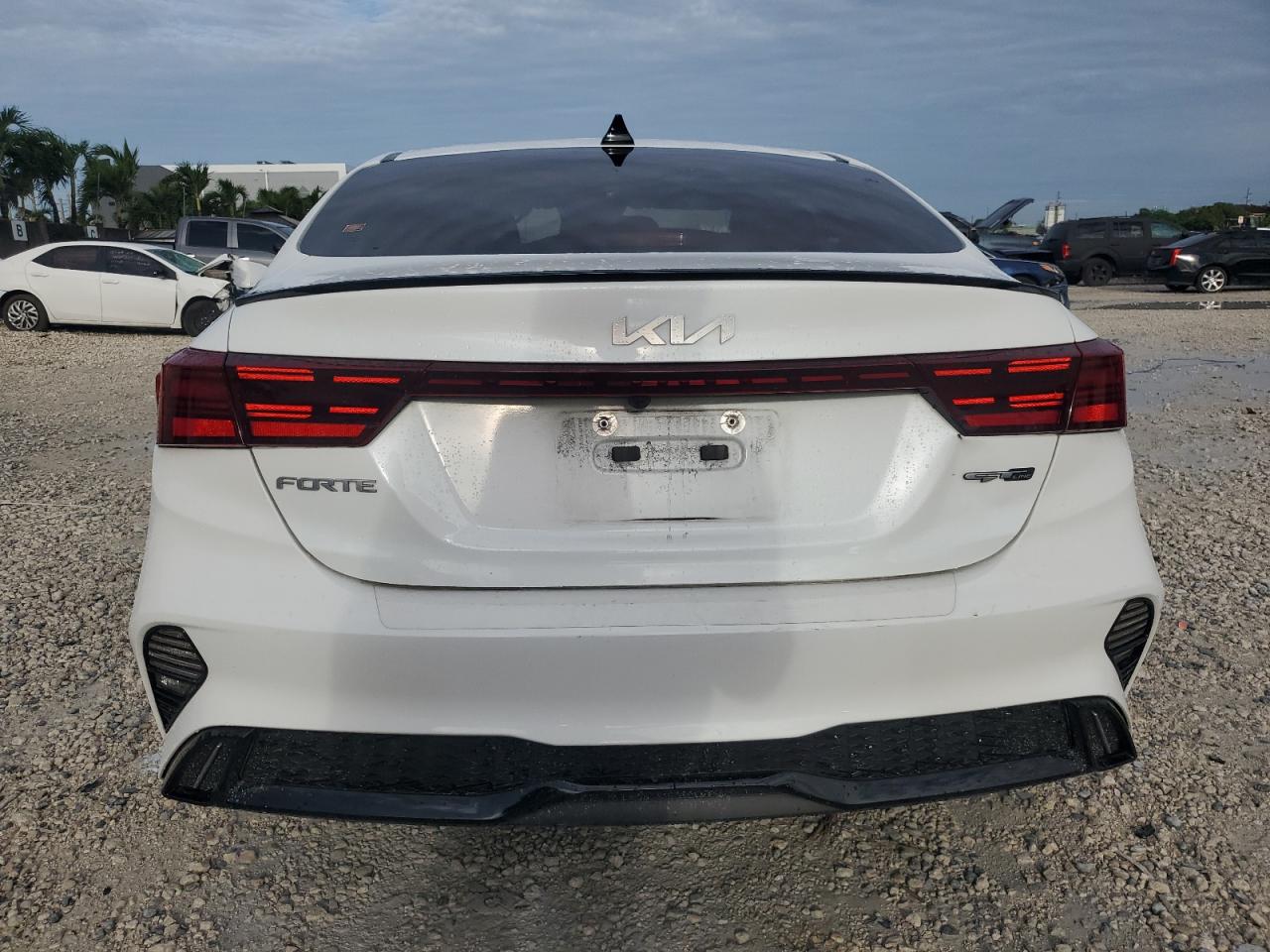 2022 Kia Forte Gt Line VIN: 3KPF54AD5NE469619 Lot: 71470775