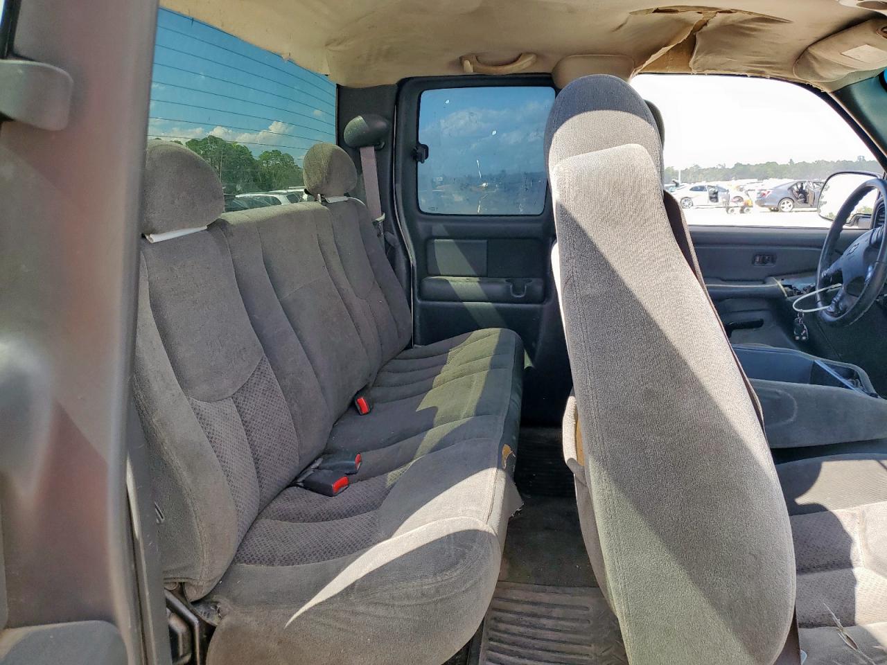 2004 Chevrolet Silverado K2500 Heavy Duty VIN: 1GCHK29U54E100845 Lot: 84043725