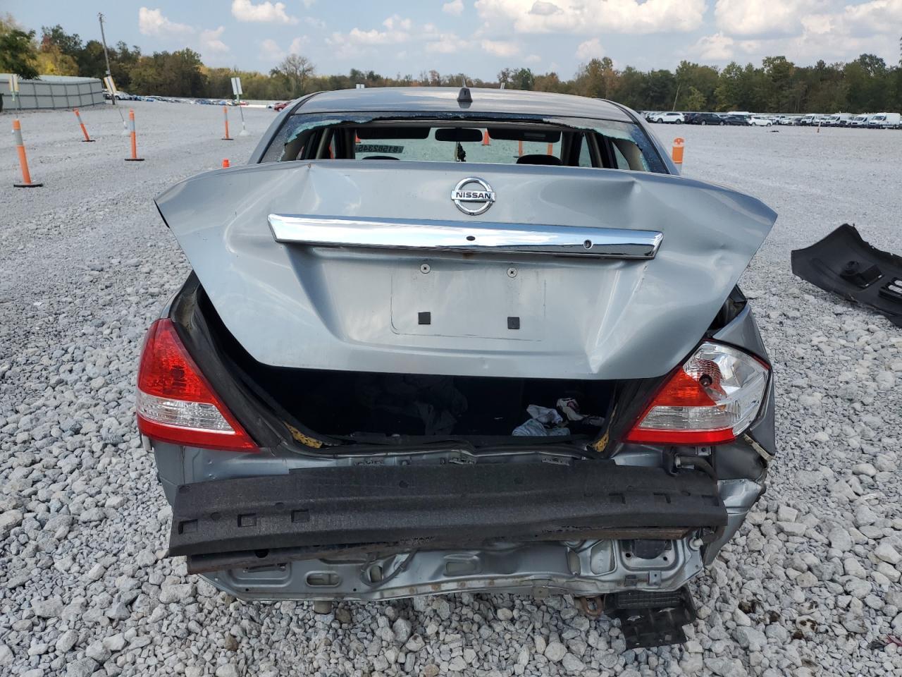 2009 Nissan Versa S VIN: 3N1BC11E59L353420 Lot: 81582345