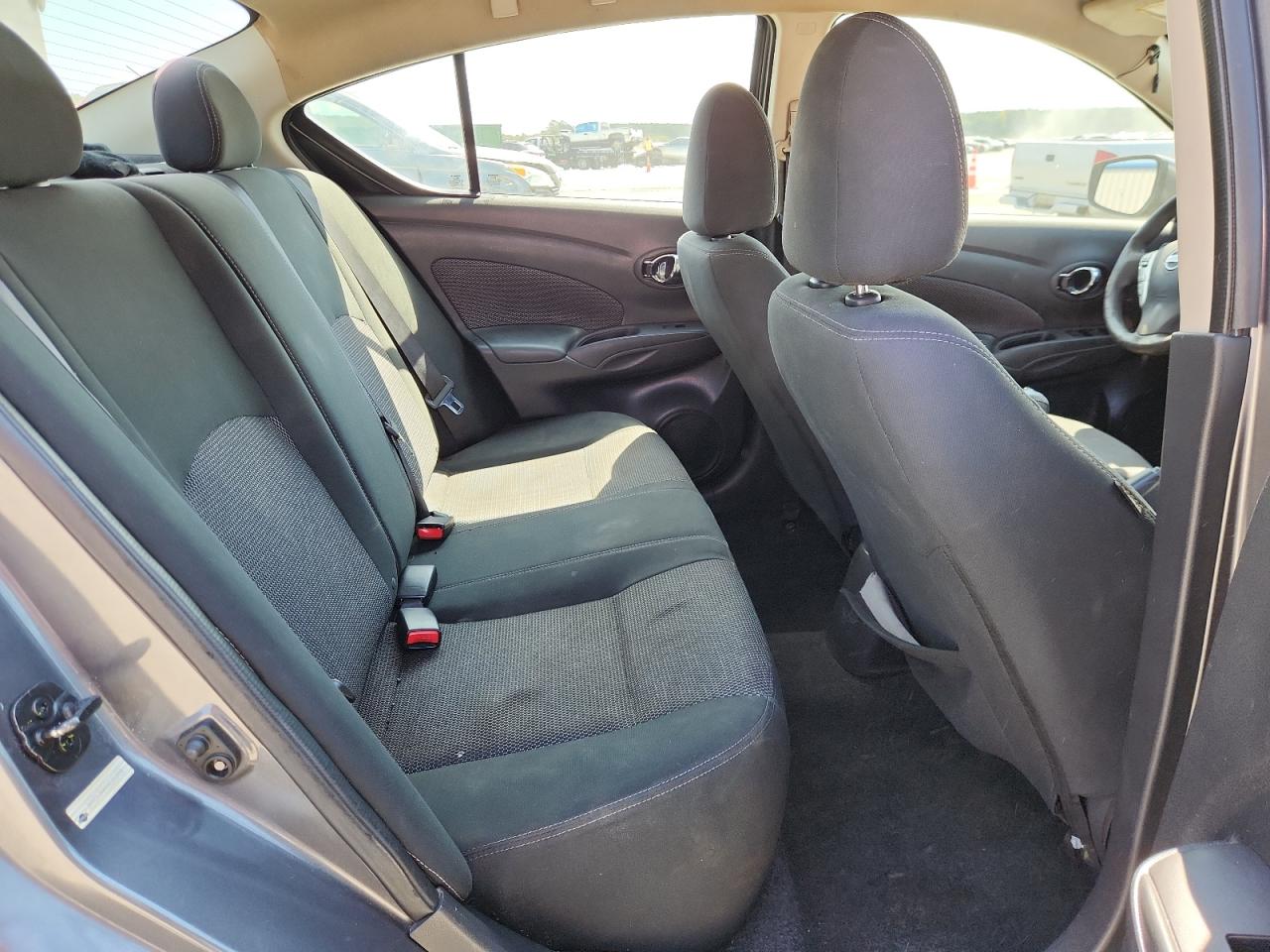 2017 Nissan Versa S VIN: 3N1CN7APXHL852456 Lot: 80261865