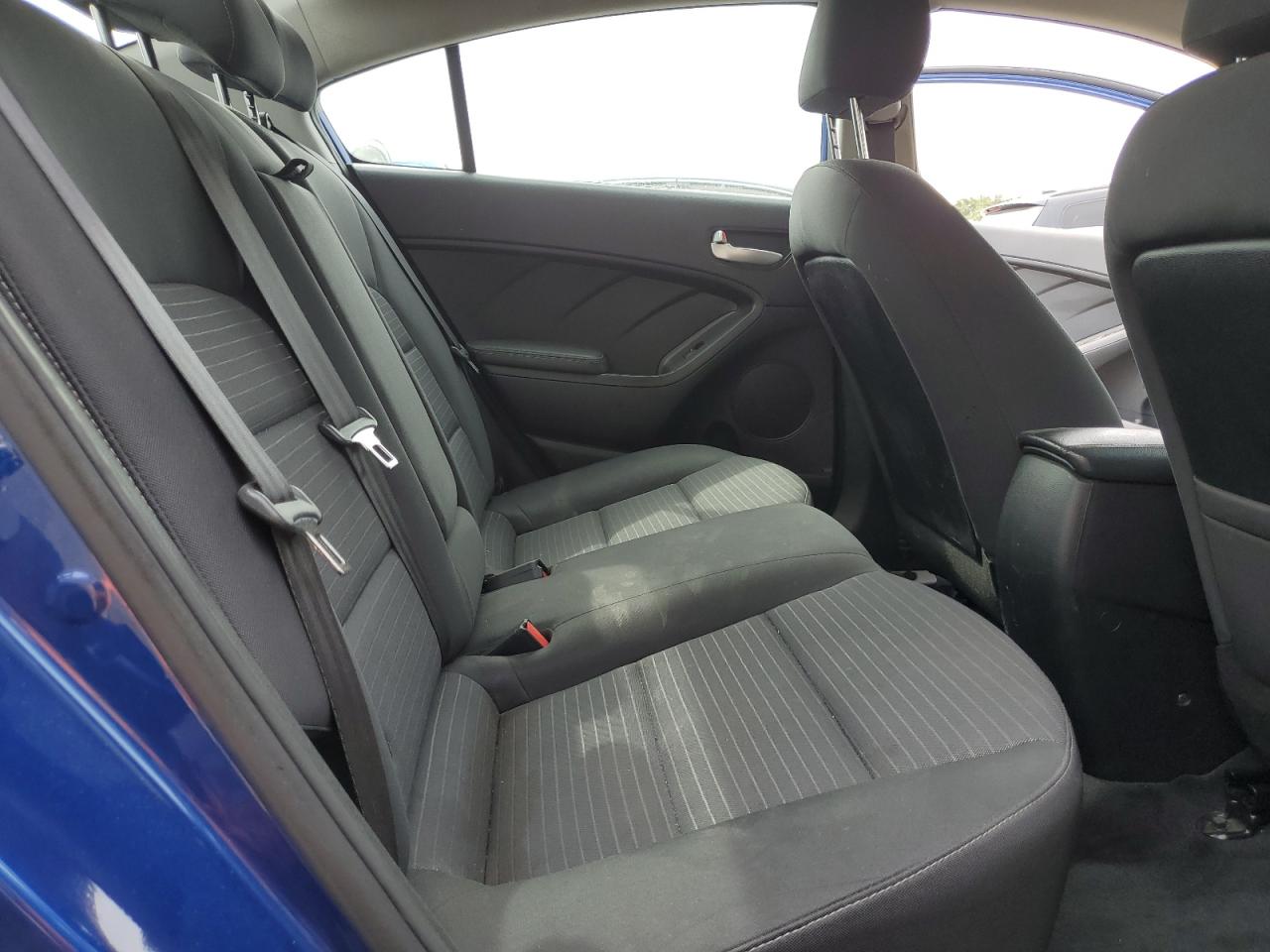 2017 Kia Forte Lx VIN: 3KPFL4A7XHE124557 Lot: 80910155