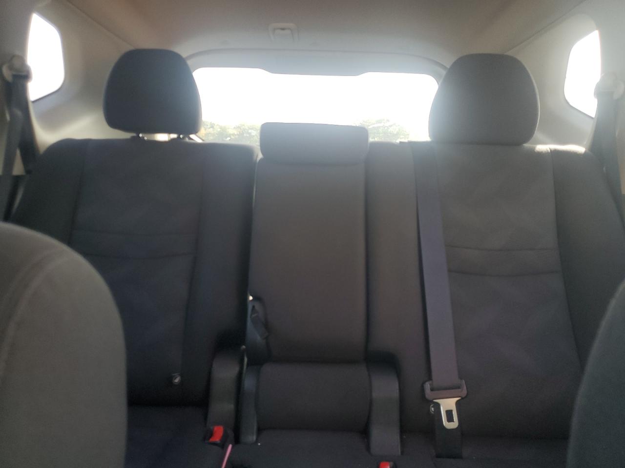 2016 Nissan Rogue S VIN: KNMAT2MVXGP661114 Lot: 84460015