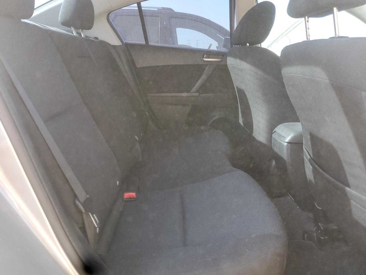 2011 Mazda 3 I VIN: JM1BL1VG2B1496802 Lot: 81381325