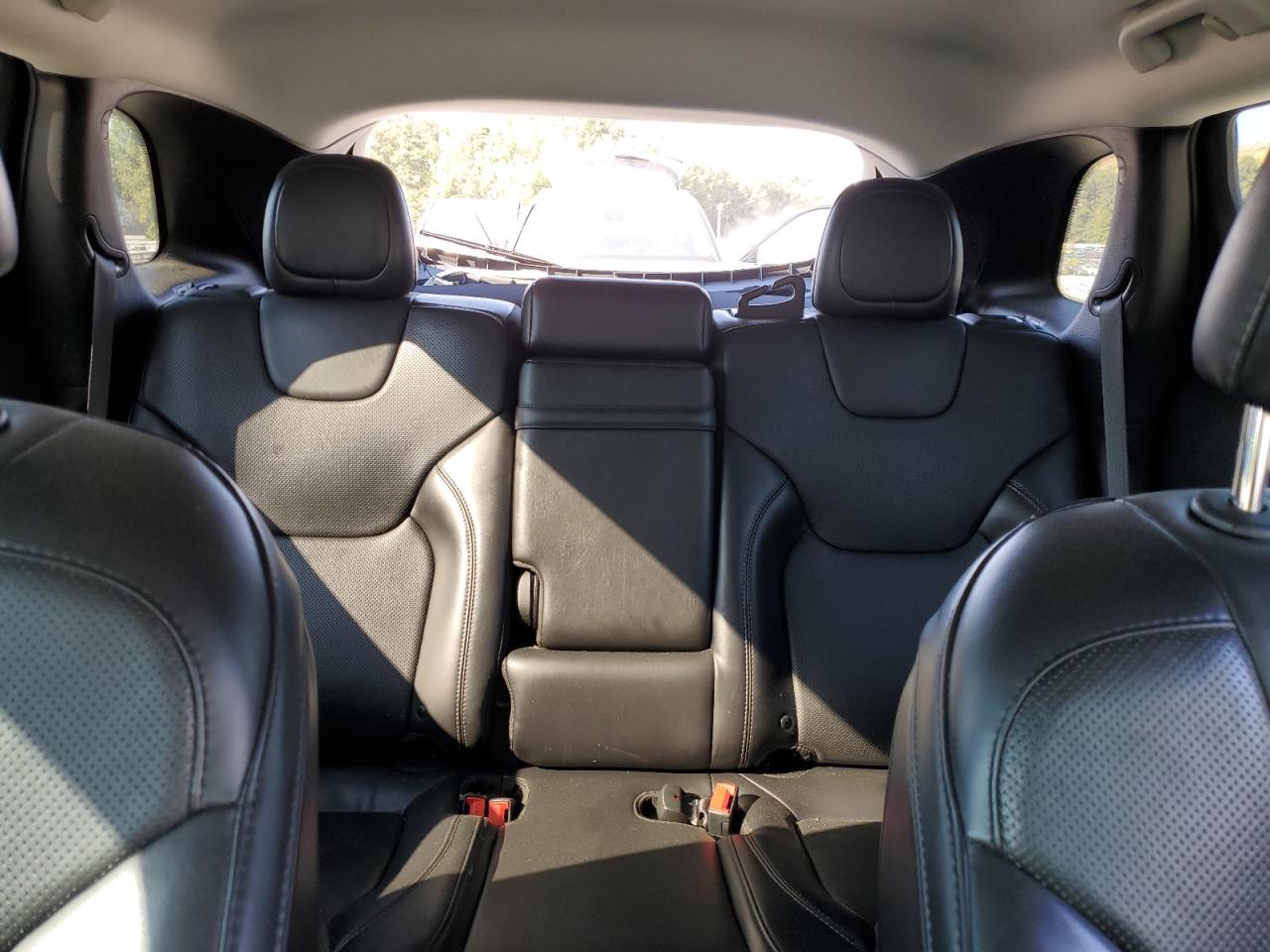 2019 Jeep Cherokee Limited VIN: 1C4PJLDB7KD233121 Lot: 84477045