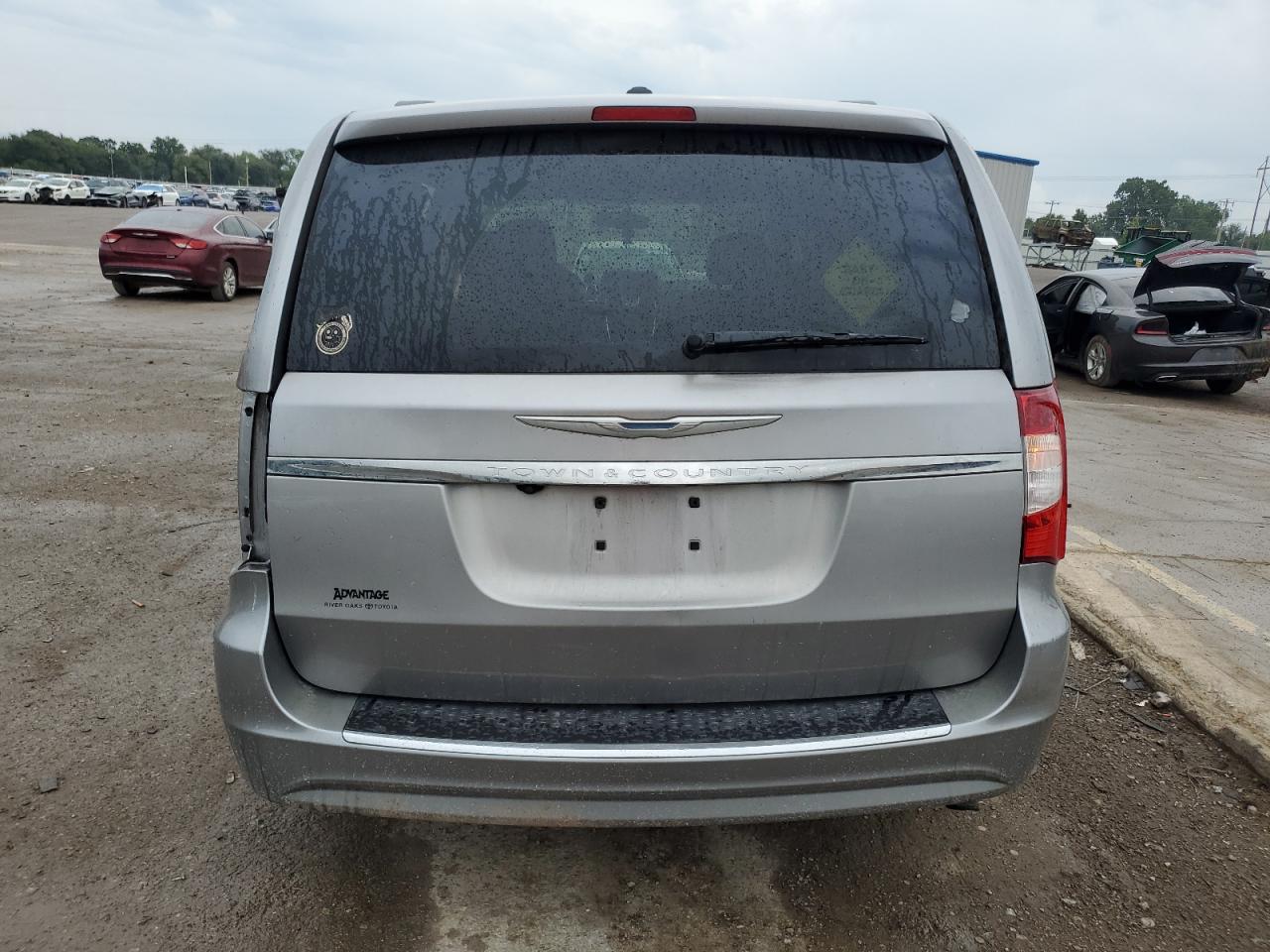 2016 Chrysler Town & Country Touring VIN: 2C4RC1BG1GR305215 Lot: 71317955