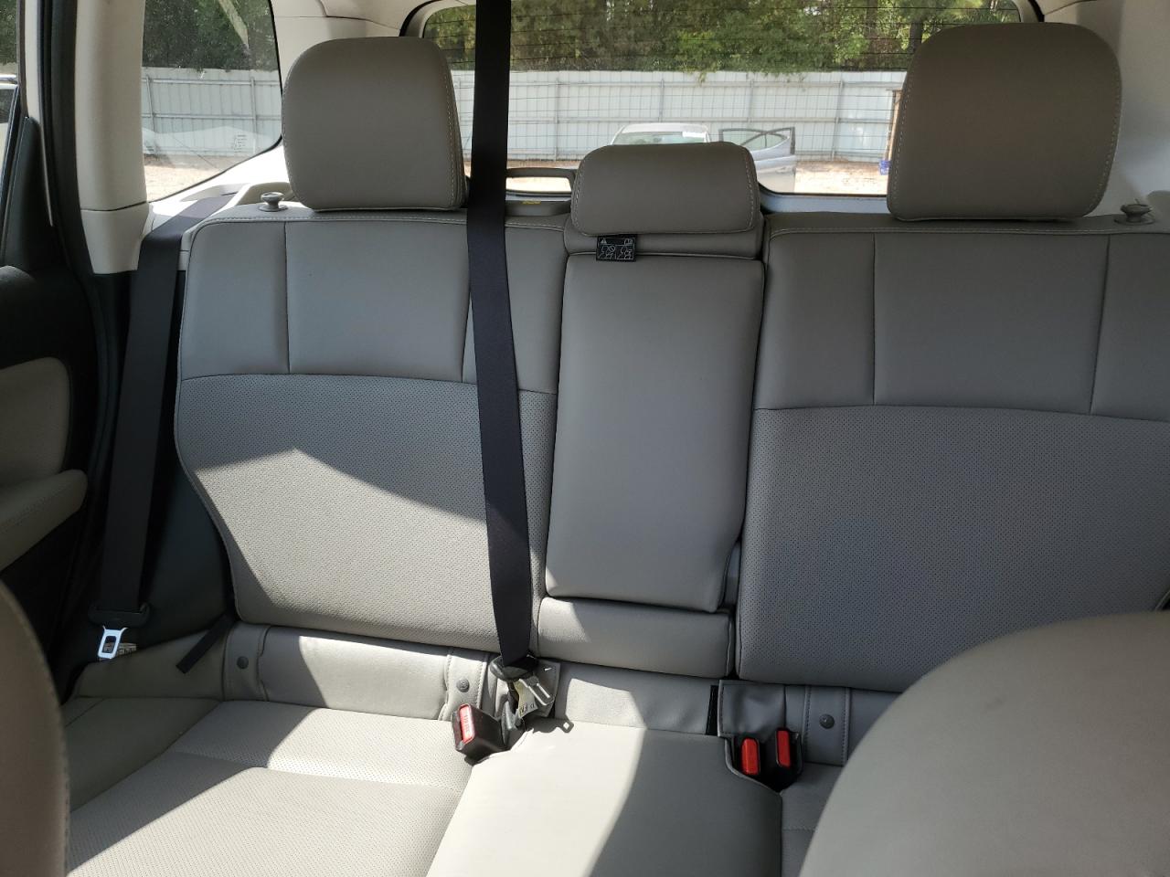 2017 Subaru Forester 2.5I Limited VIN: JF2SJALC7HH584610 Lot: 70400525