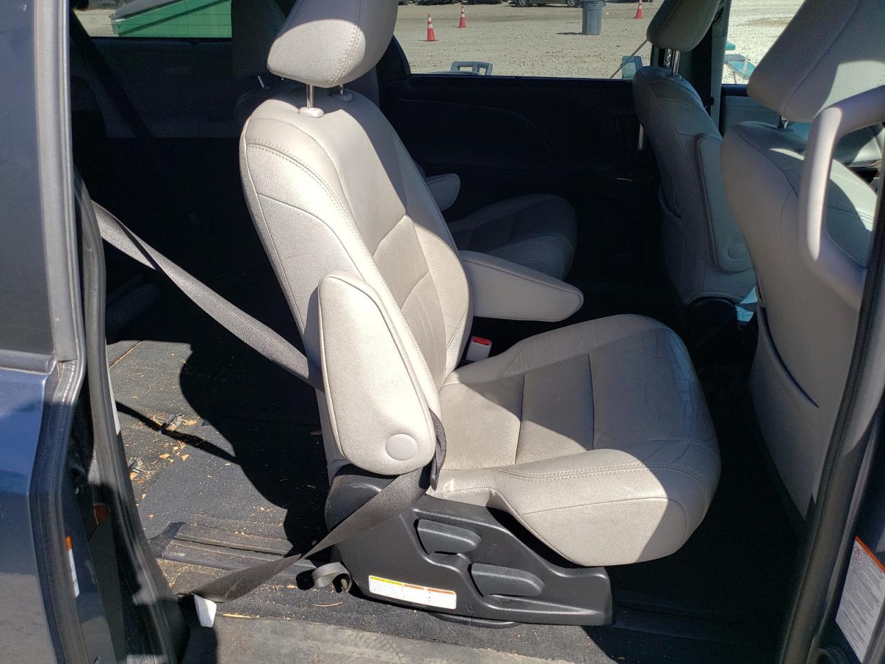 2016 Toyota Sienna Xle VIN: 5TDDK3DC6GS134911 Lot: 81000705