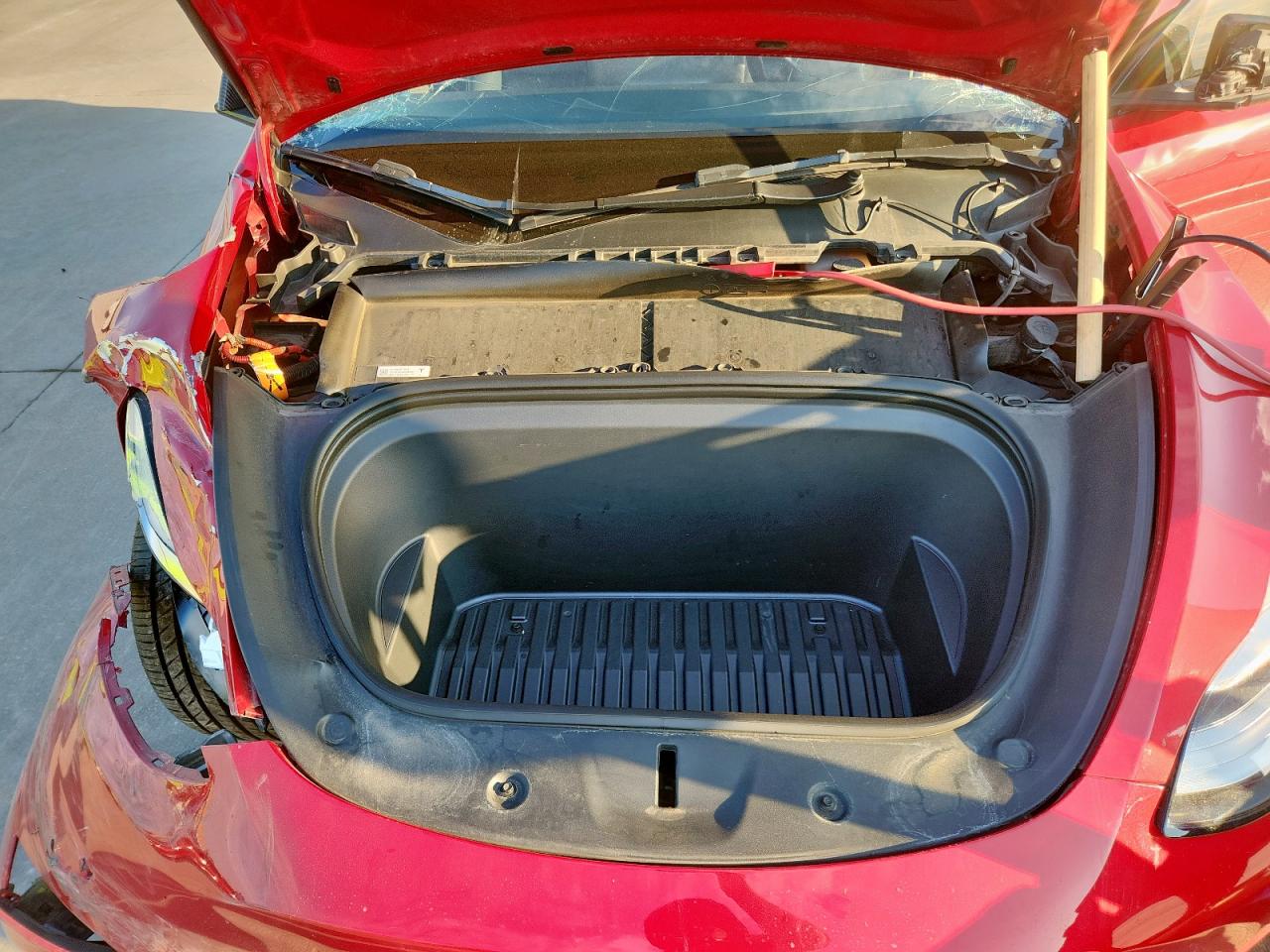 2022 Tesla Model Y VIN: 7SAYGAEE8NF390561 Lot: 84815145