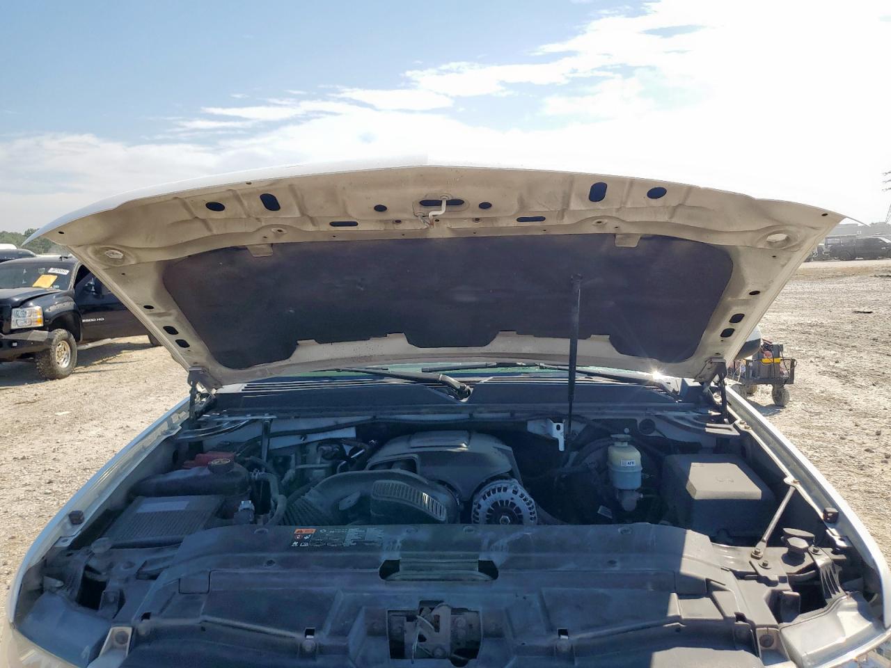 2013 Chevrolet Tahoe C1500 Lt VIN: 1GNSCBE06DR103842 Lot: 84603225