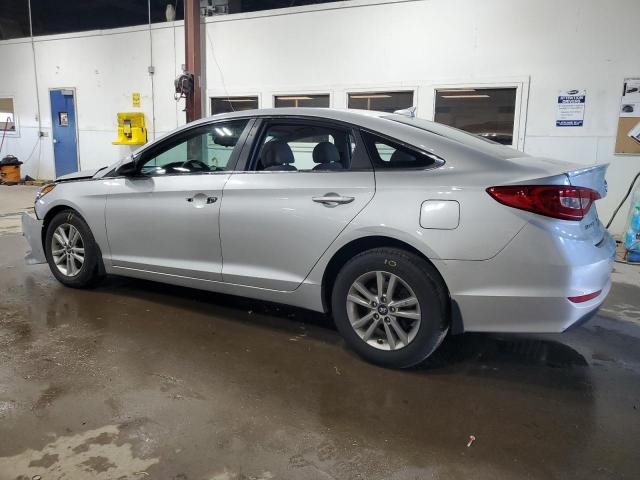  HYUNDAI SONATA 2016 Серебристый
