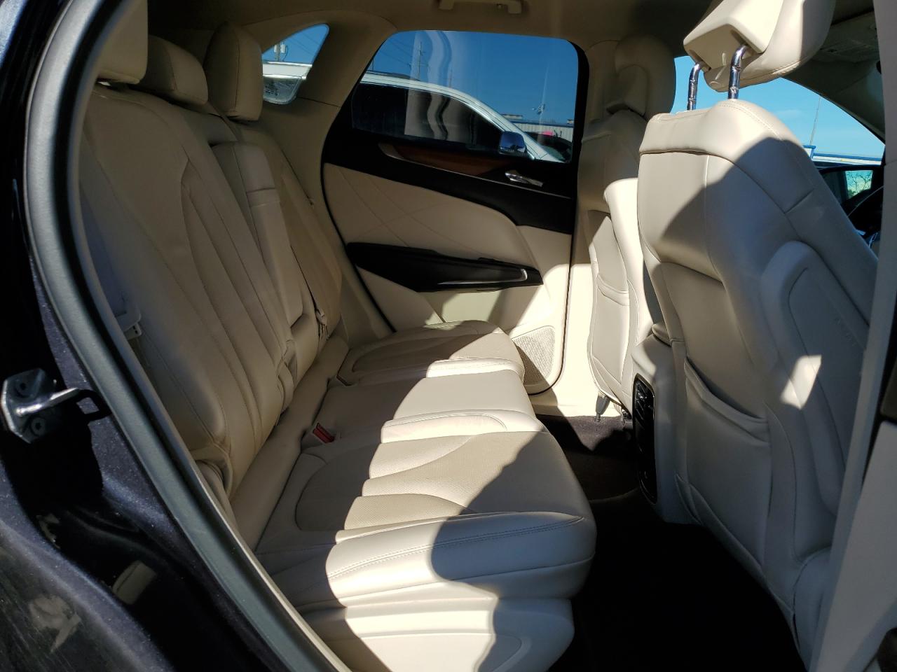 2015 Lincoln Mkc VIN: 5LMCJ1A93FUJ14257 Lot: 82045165